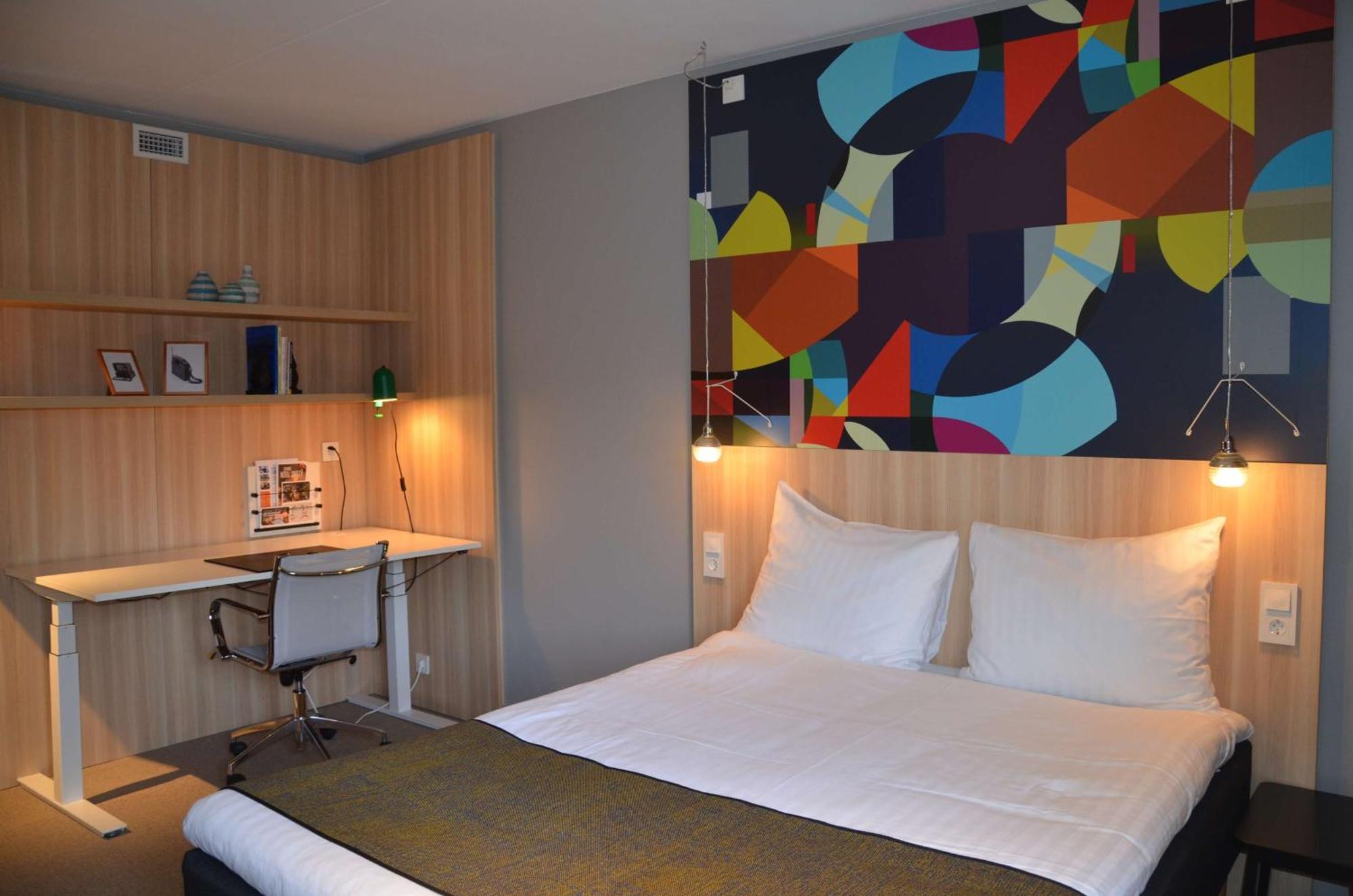 สแกนดิก คิสตา Hotel สต็อกโฮล์ม ภายนอก รูปภาพ
